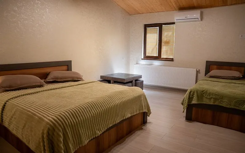 King Room + Extra Bed